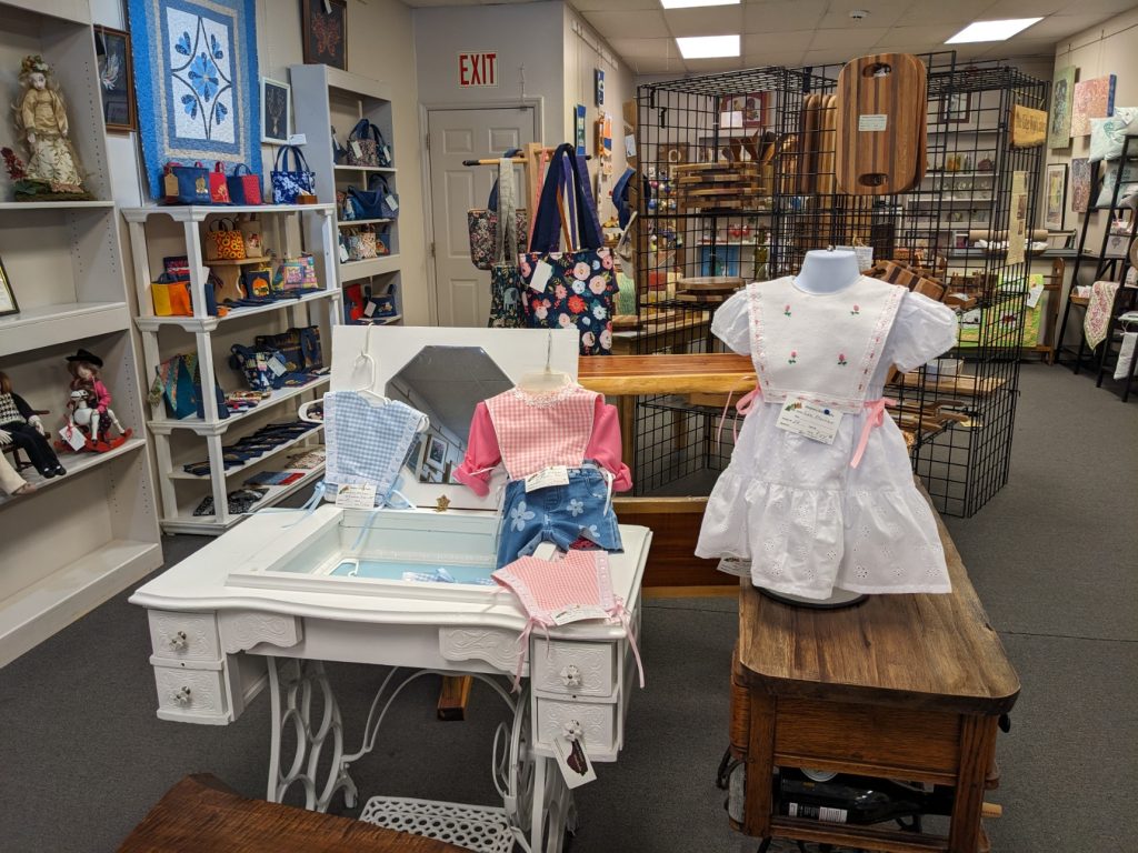 Sewing machine table